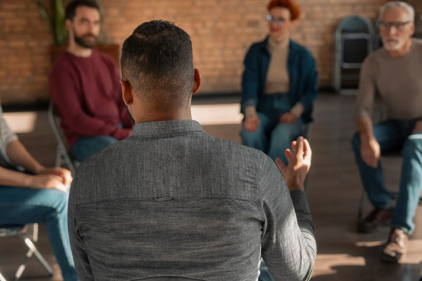 Bijeenkomst van een steungroep voor psychologische therapie.